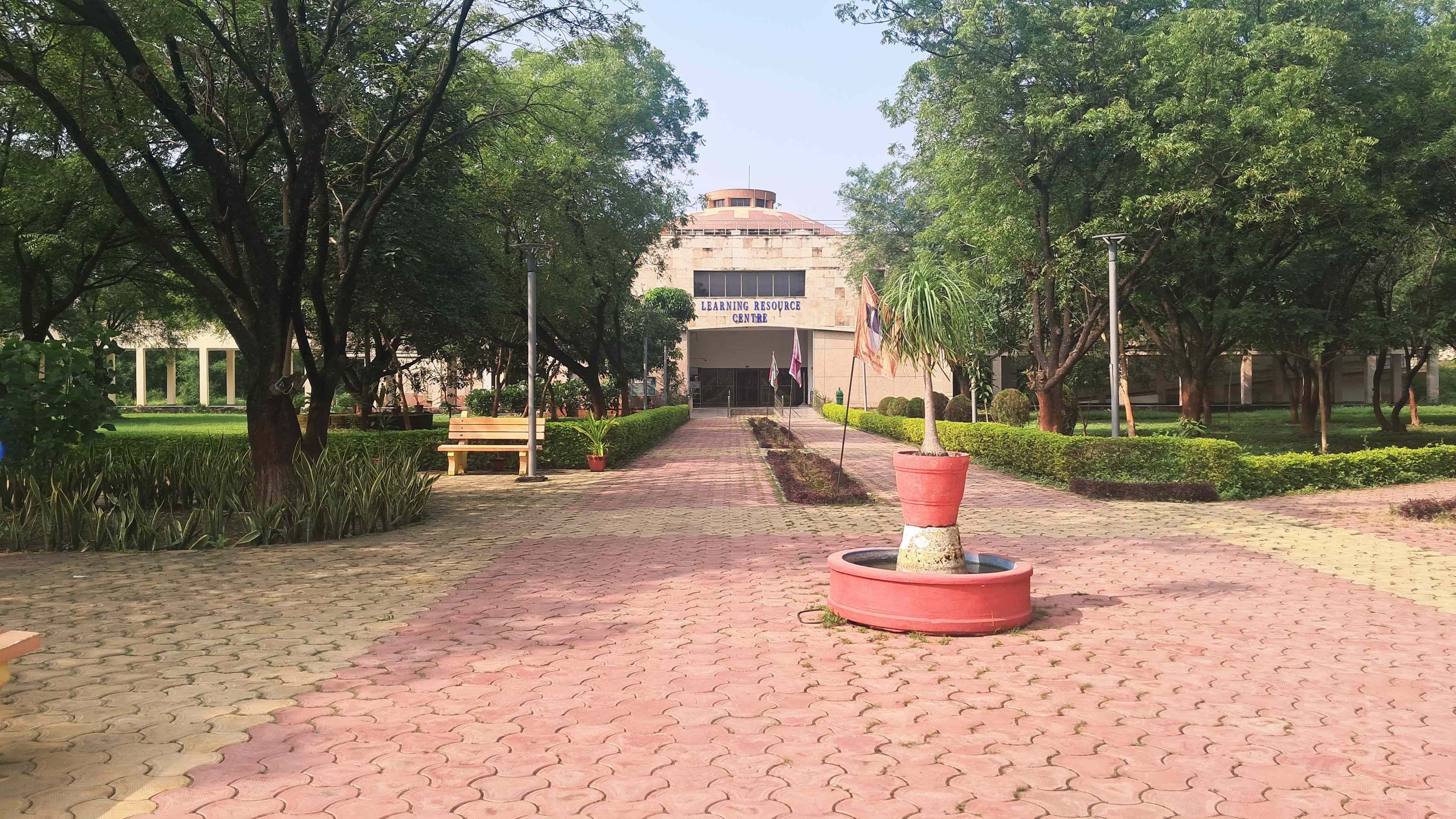 IIITM Gwalior Academic Building photo 44